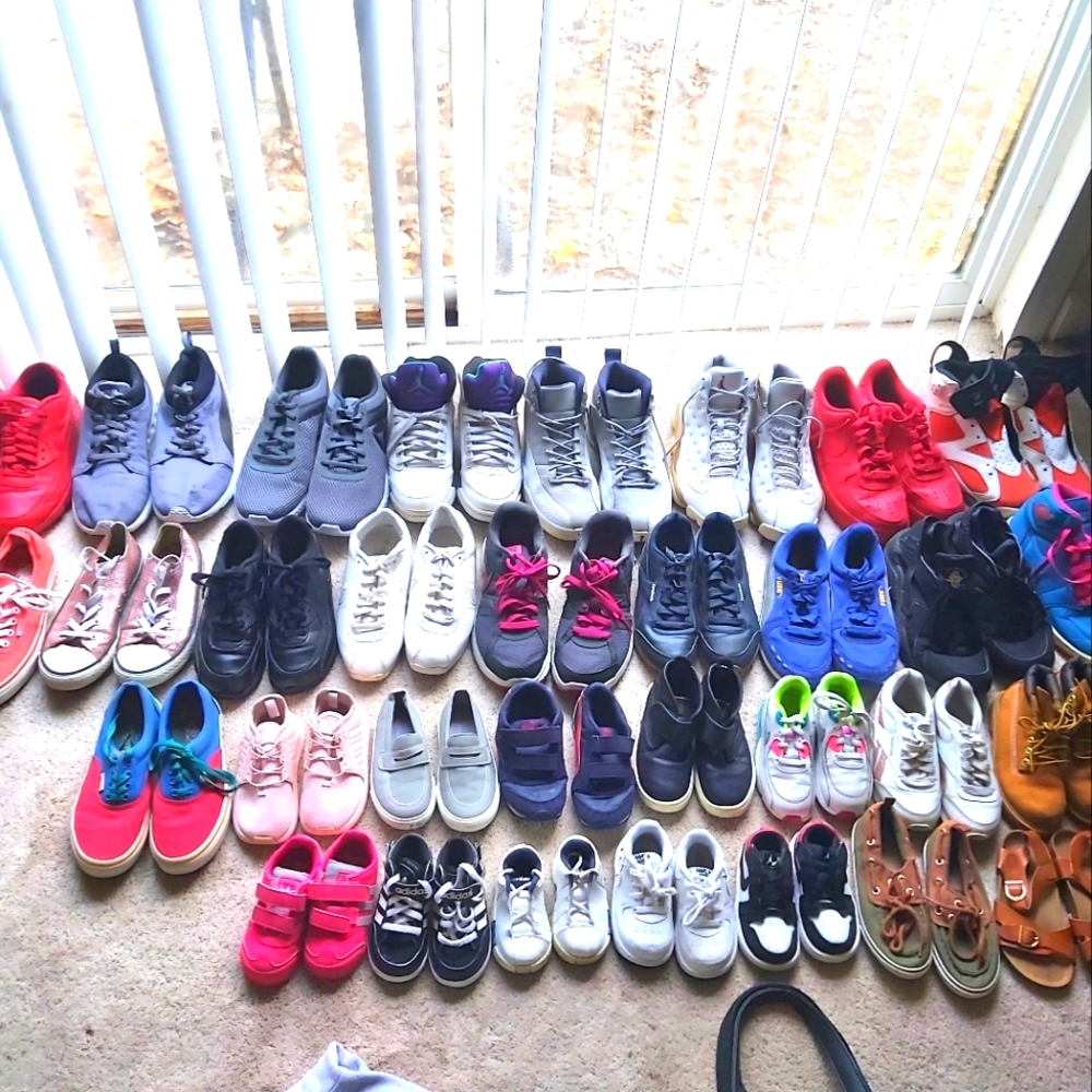 Many shoes listed on my page. Shop, bundle, and save! 🤑 (display photo only)